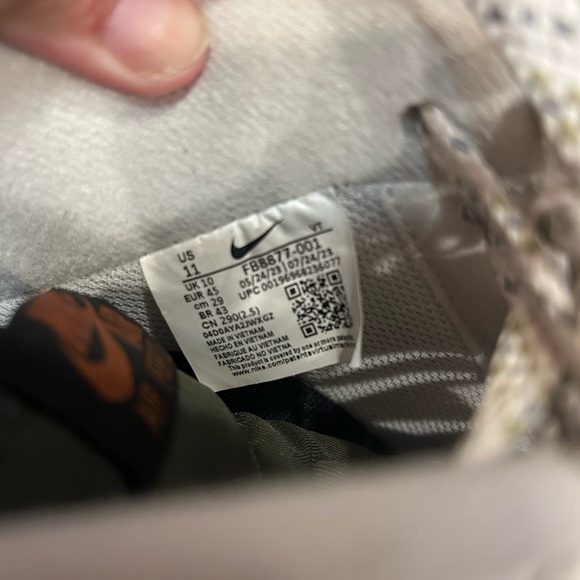 Nike Air Force 1 White and Grey Sneakers - Picture 5 of 6